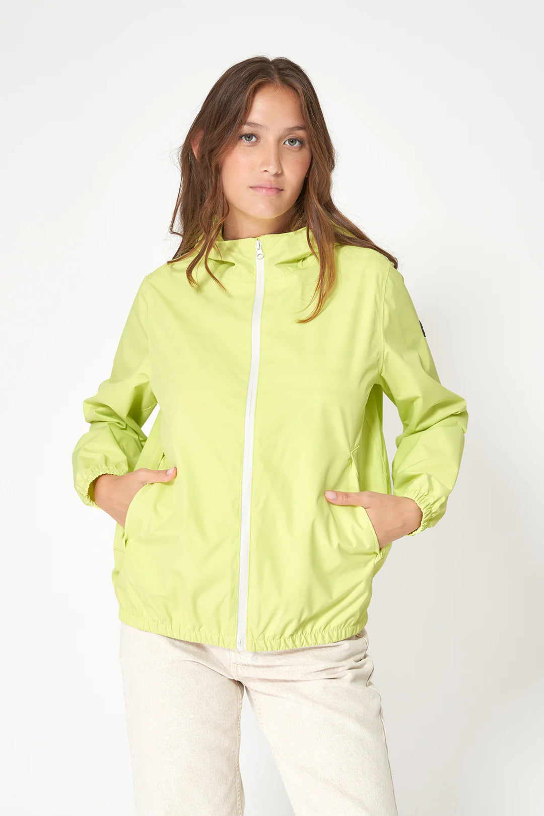 WOMENS SHORT WP RAINCOAT C3216 BY BATELA
